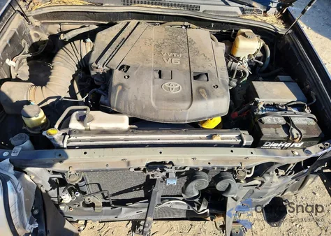 2005 Toyota 4Runner Sr5 z USA, uszkodzony, nr VIN JTEZU14RX58037605